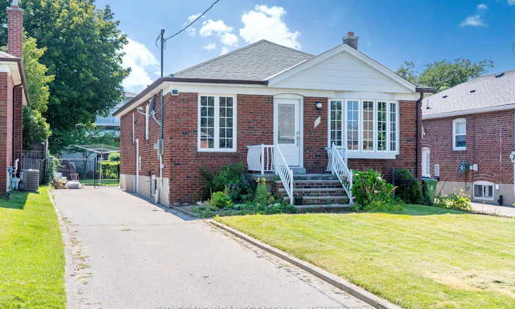 38 Marta Avenue