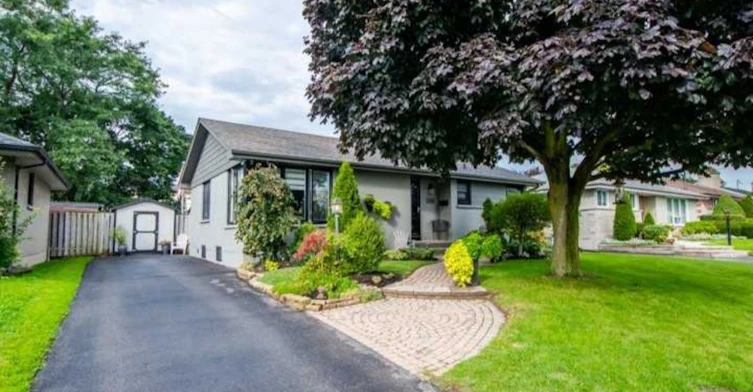 584 Rosmere Street, Oshawa, ON, L1J 5H7