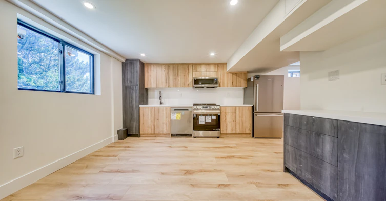 Bsmt-1618 Dellbrook Avenue, Pickering, ON, L1X 2M7 - 6
