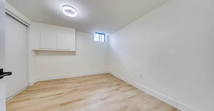 Bsmt-1618 Dellbrook Avenue, Pickering, ON, L1X 2M7 - 18