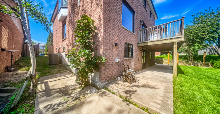 Bsmt-1618 Dellbrook Avenue, Pickering, ON, L1X 2M7 - 2