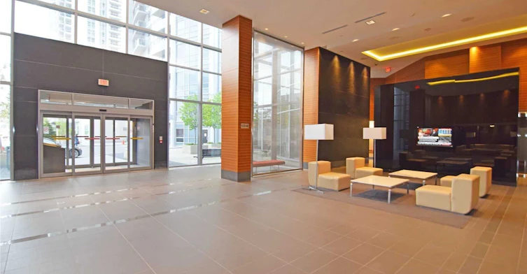 3326-135 Village Green Square, Toronto, ON, M1S 0G4 - 3