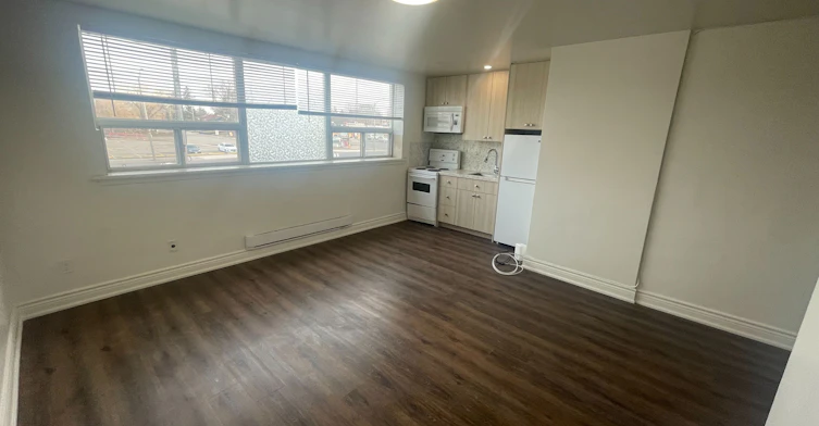 1-1985 Lawrence Avenue E, Toronto, ON, M1R 2Z2