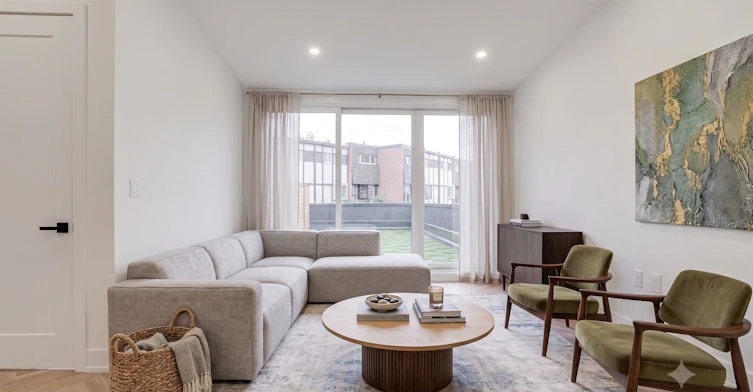 1-861 O'connor Drive, Toronto, ON, M4B 2S7