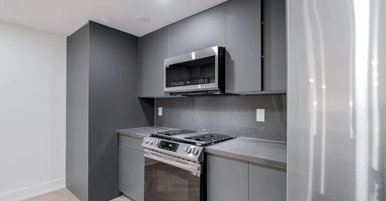 1-861 O'connor Drive, Toronto, ON, M4B 2S7 - 12