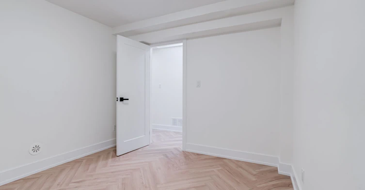 1-861 O'connor Drive, Toronto, ON, M4B 2S7 - 23