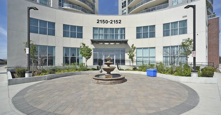 608-2152 Lawrence Avenue E, Toronto, ON, M1R 3A7 - 5