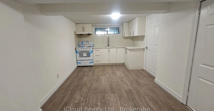 Bsmnt-111 Bexhill Avenue, Toronto, ON, M1L 3C2 - 4
