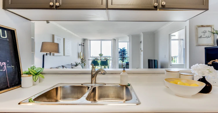 703-1625 Pickering Parkway, Pickering, ON, L1V 6Z6 - 14