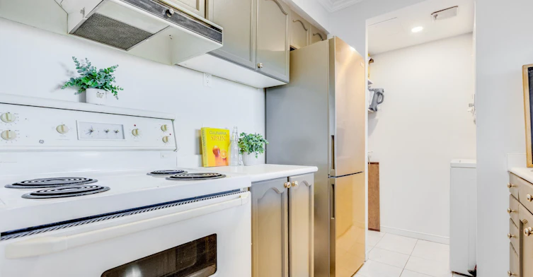 703-1625 Pickering Parkway, Pickering, ON, L1V 6Z6 - 12