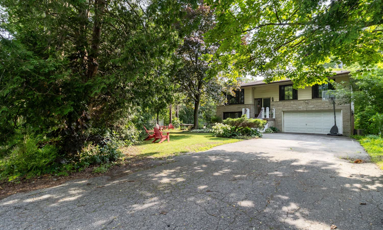 2 Cedarview Drive