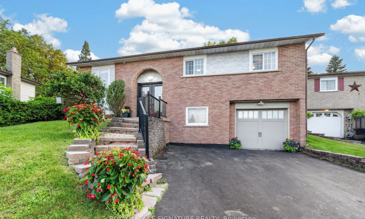 31 Rosalynne Avenue