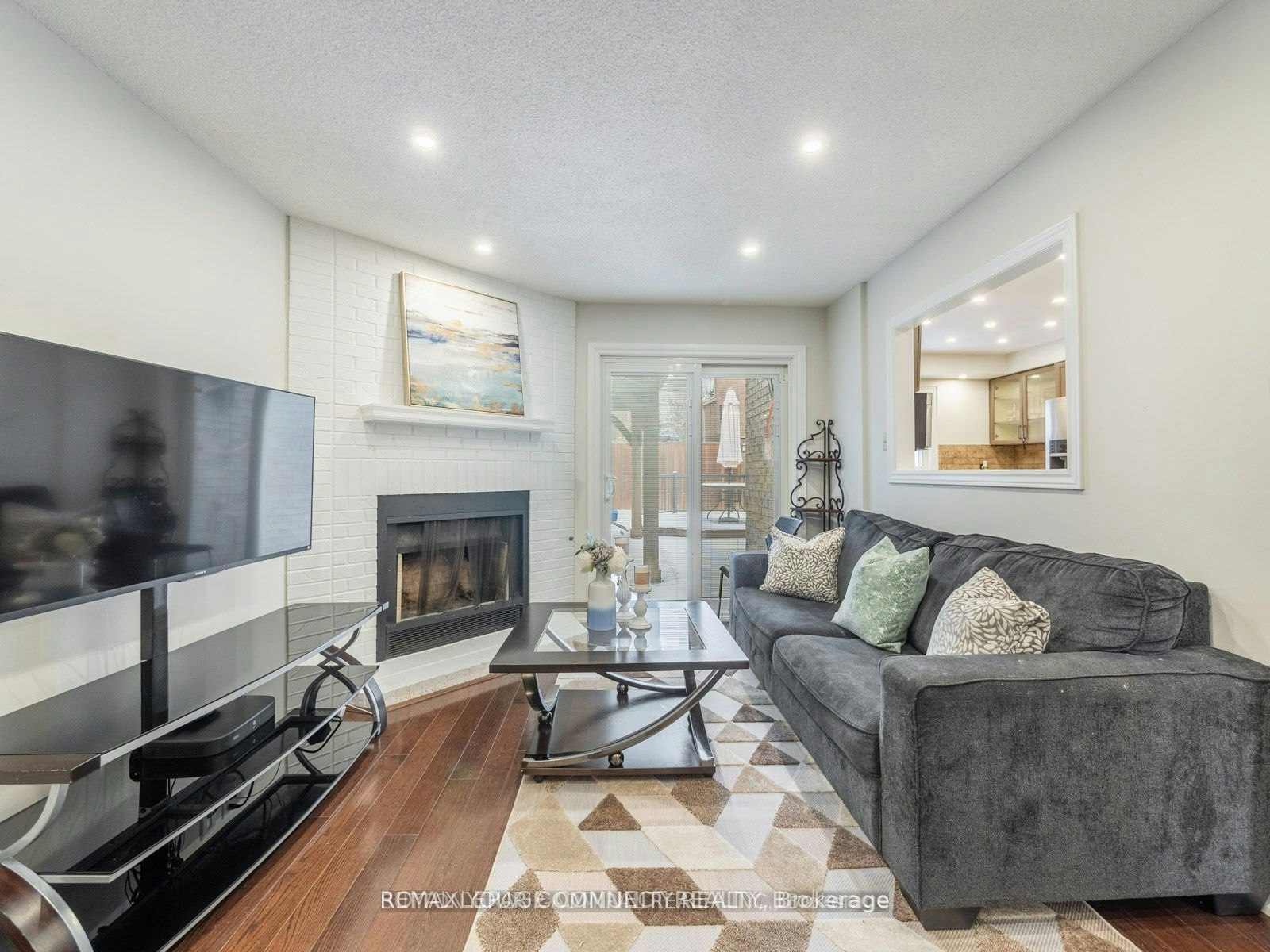 1552 Dellbrook Avenue, Pickering, ON, L1X 2L7 - 6