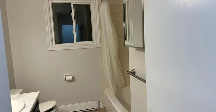 unit 2 ( Middle )-515 Stone Street, Oshawa, ON, L1J 1A4 - 18