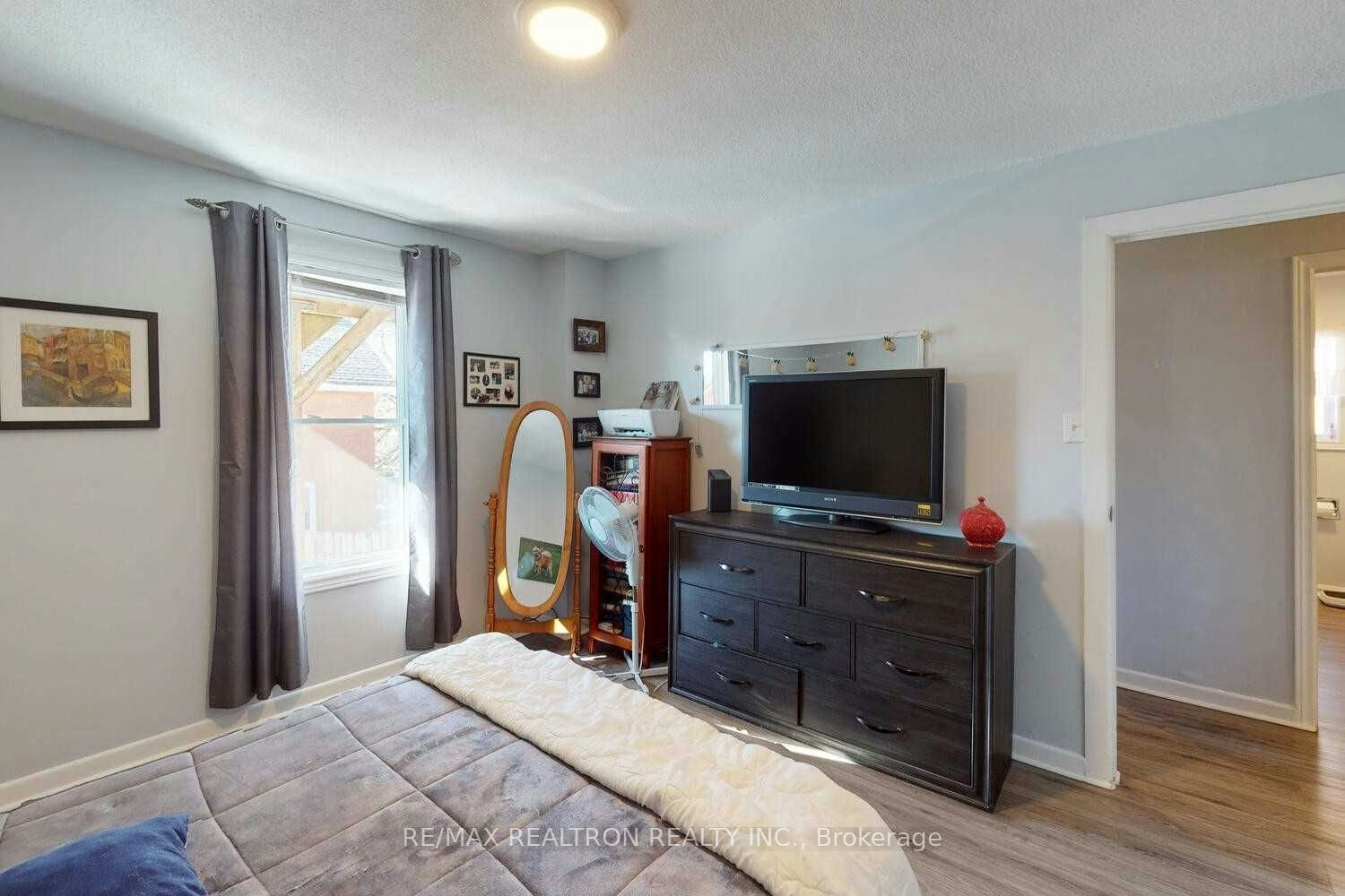 54 Ritson Road S, Oshawa, ON, L1H 5G9 - 18