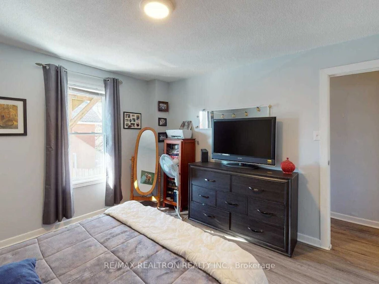 54 Ritson Road S, Oshawa, ON, L1H 5G9 - 18