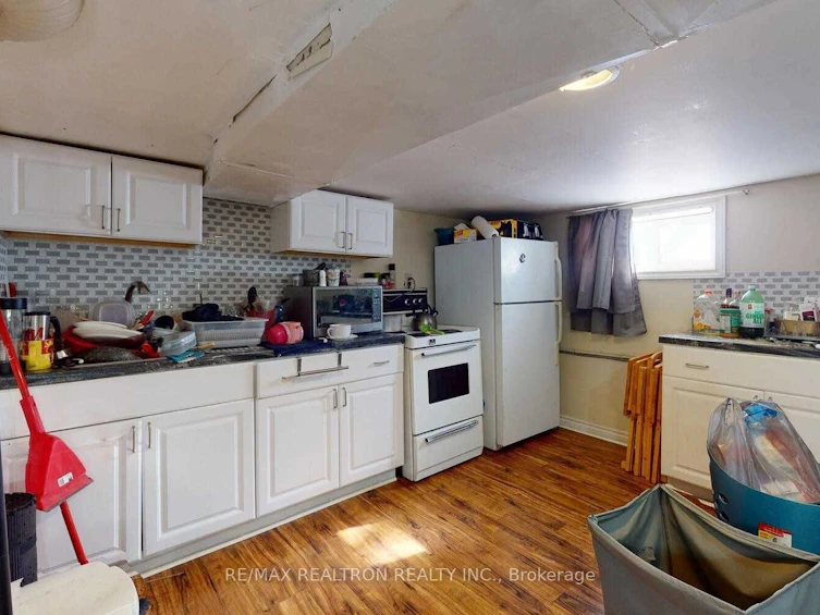 54 Ritson Road S, Oshawa, ON, L1H 5G9 - 12