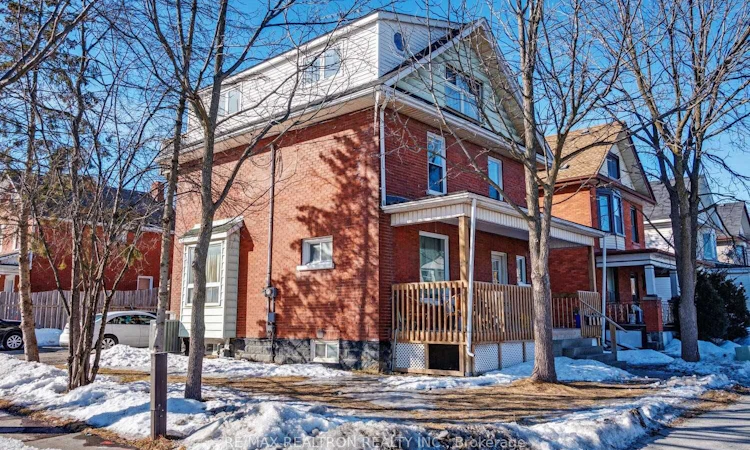 54 Ritson Road S