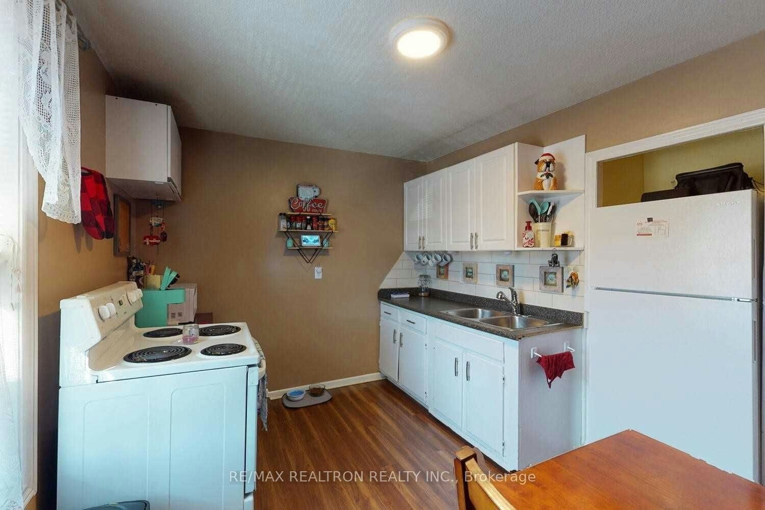 54 Ritson Road S, Oshawa, ON, L1H 5G9 - 19