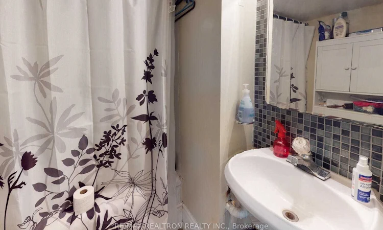 54 Ritson Road S