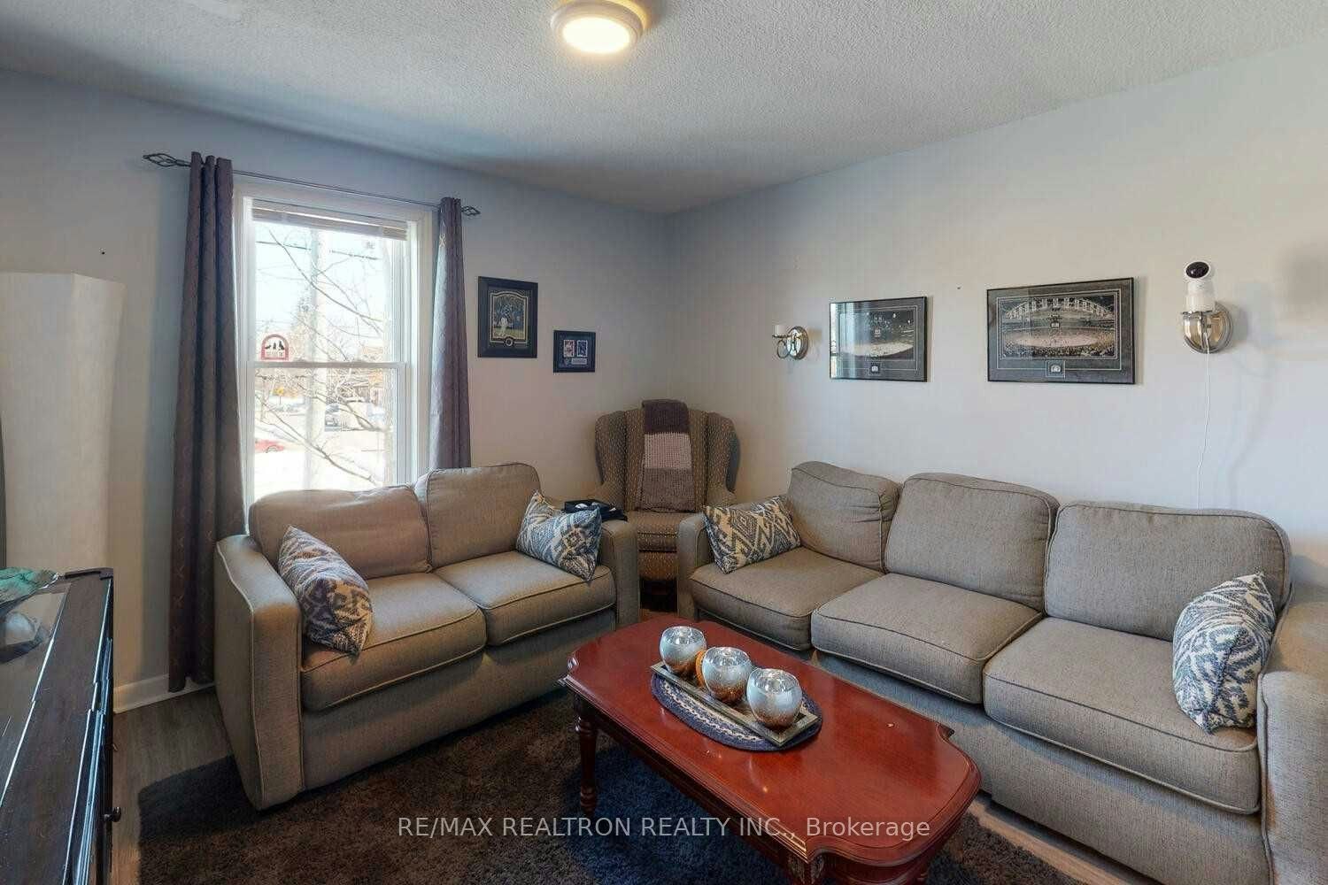 54 Ritson Road S, Oshawa, ON, L1H 5G9 - 10