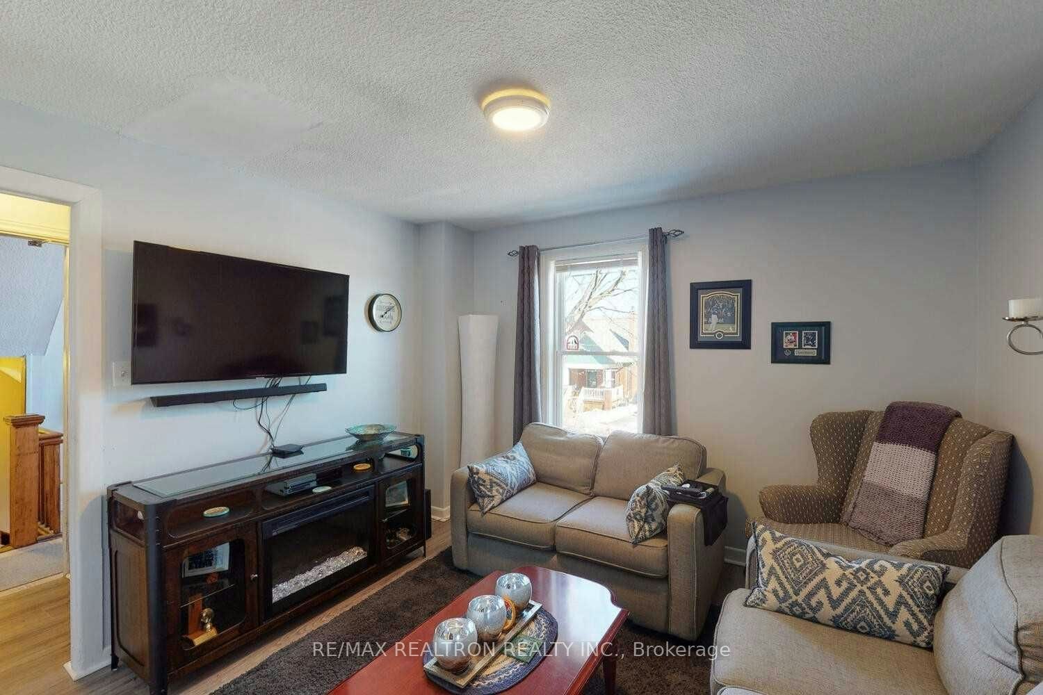 54 Ritson Road S, Oshawa, ON, L1H 5G9 - 6