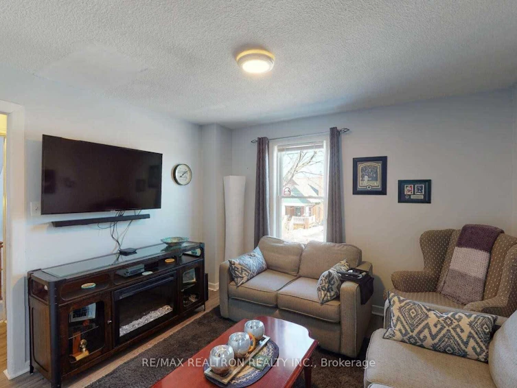 54 Ritson Road S, Oshawa, ON, L1H 5G9 - 6