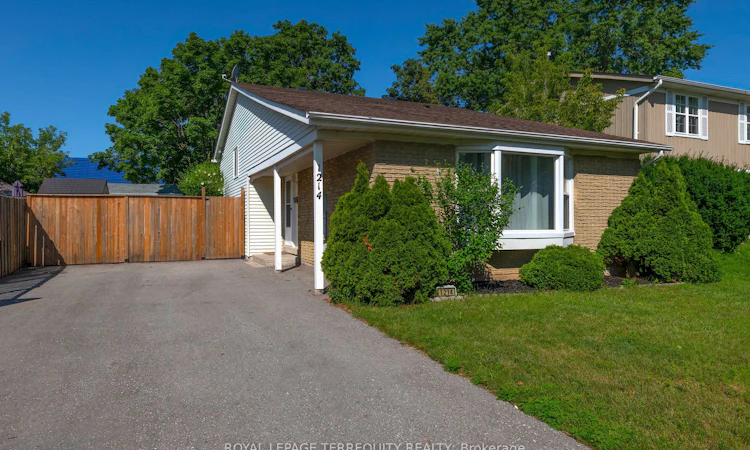 1214 Trowbridge Drive