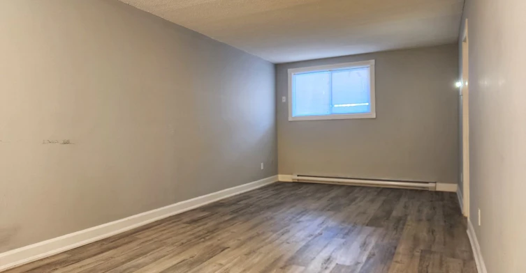 2-207 Trent Street E, Whitby, ON, L1N 1L7 - 3