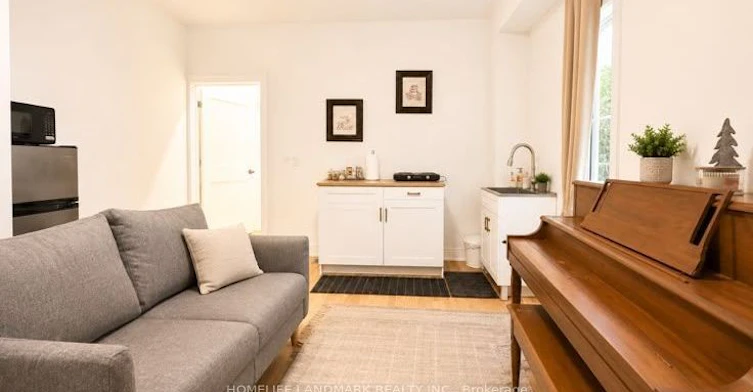 MAIN & BASEMENT-2844 Whites Road, Pickering, ON, L1X 0R6 - 4