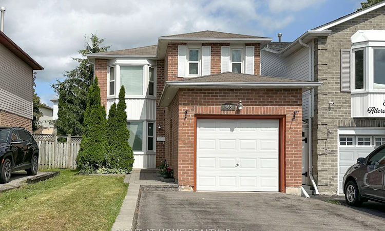 865 Attersley Drive