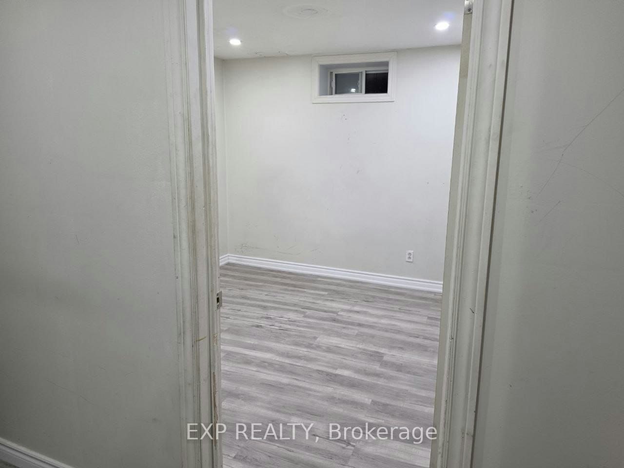 Bsmt-134 Sandown Avenue, Toronto, ON, M1N 3W7 - 14