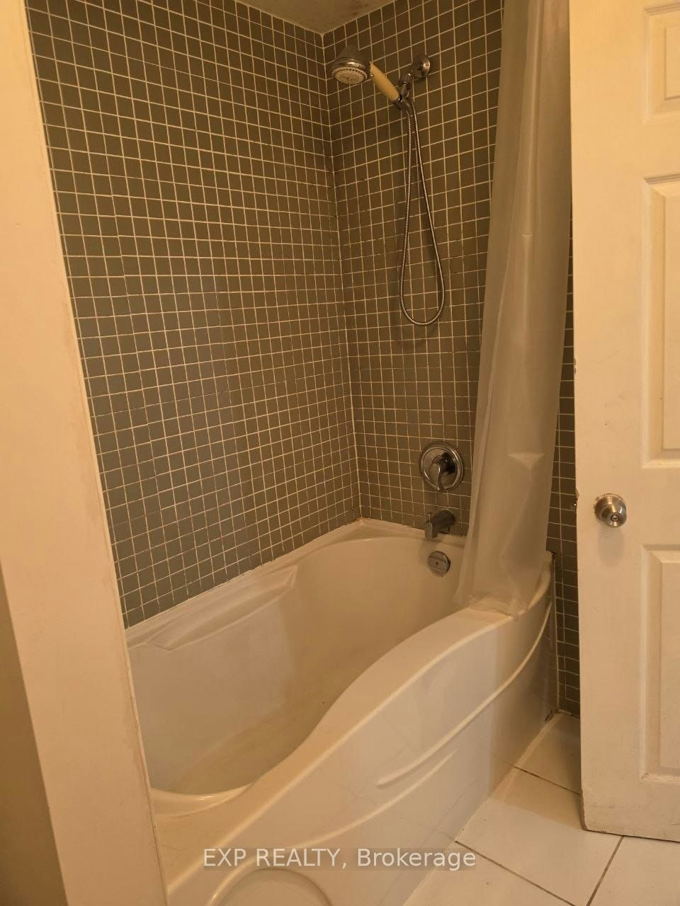 Bsmt-134 Sandown Avenue, Toronto, ON, M1N 3W7 - 12