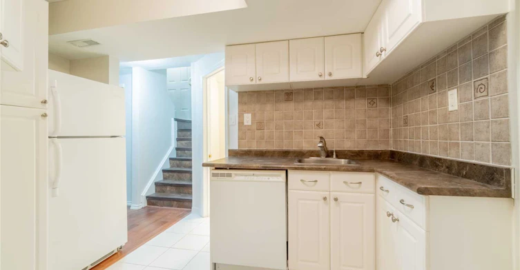 Bsmt-134 Sandown Avenue, Toronto, ON, M1N 3W7