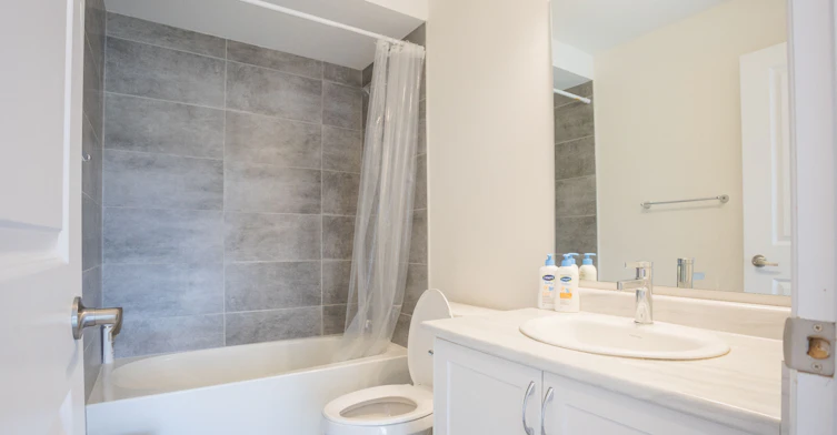 24 Lake Trail Way, Whitby, ON, L1M 0M3 - 33