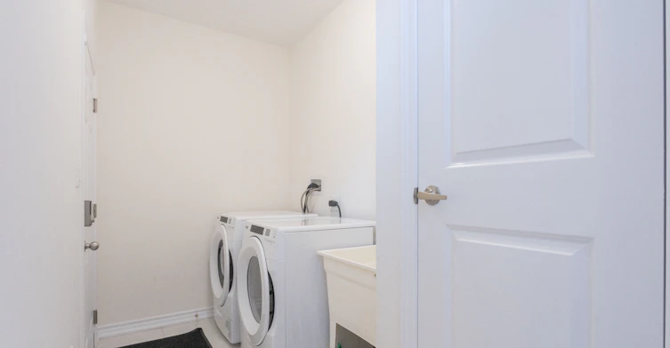 24 Lake Trail Way, Whitby, ON, L1M 0M3 - 13