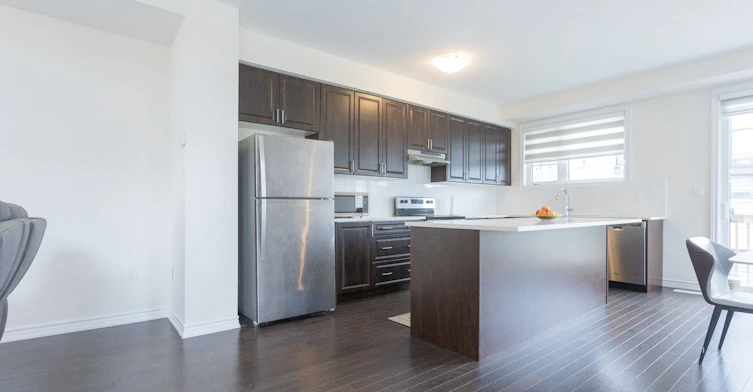24 Lake Trail Way, Whitby, ON, L1M 0M3 - 16