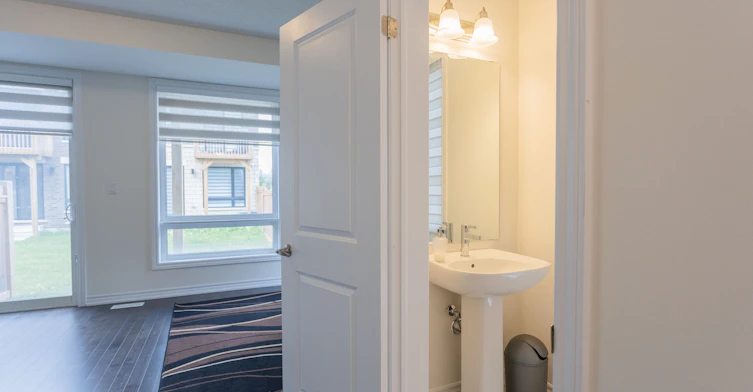 24 Lake Trail Way, Whitby, ON, L1M 0M3 - 9