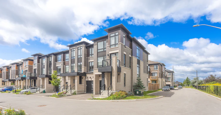 24 Lake Trail Way, Whitby, ON, L1M 0M3 - 3