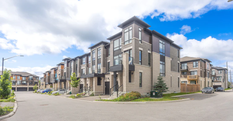 24 Lake Trail Way, Whitby, ON, L1M 0M3 - 4