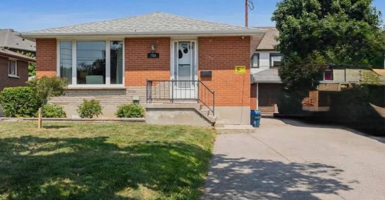 768 Olive Avenue, Oshawa, ON, L1H 2S3