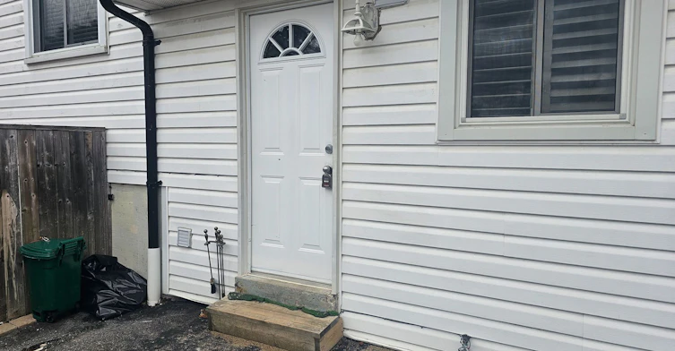 Lower-733 Balaton Avenue, Pickering, ON, L1W 1W3 - 10