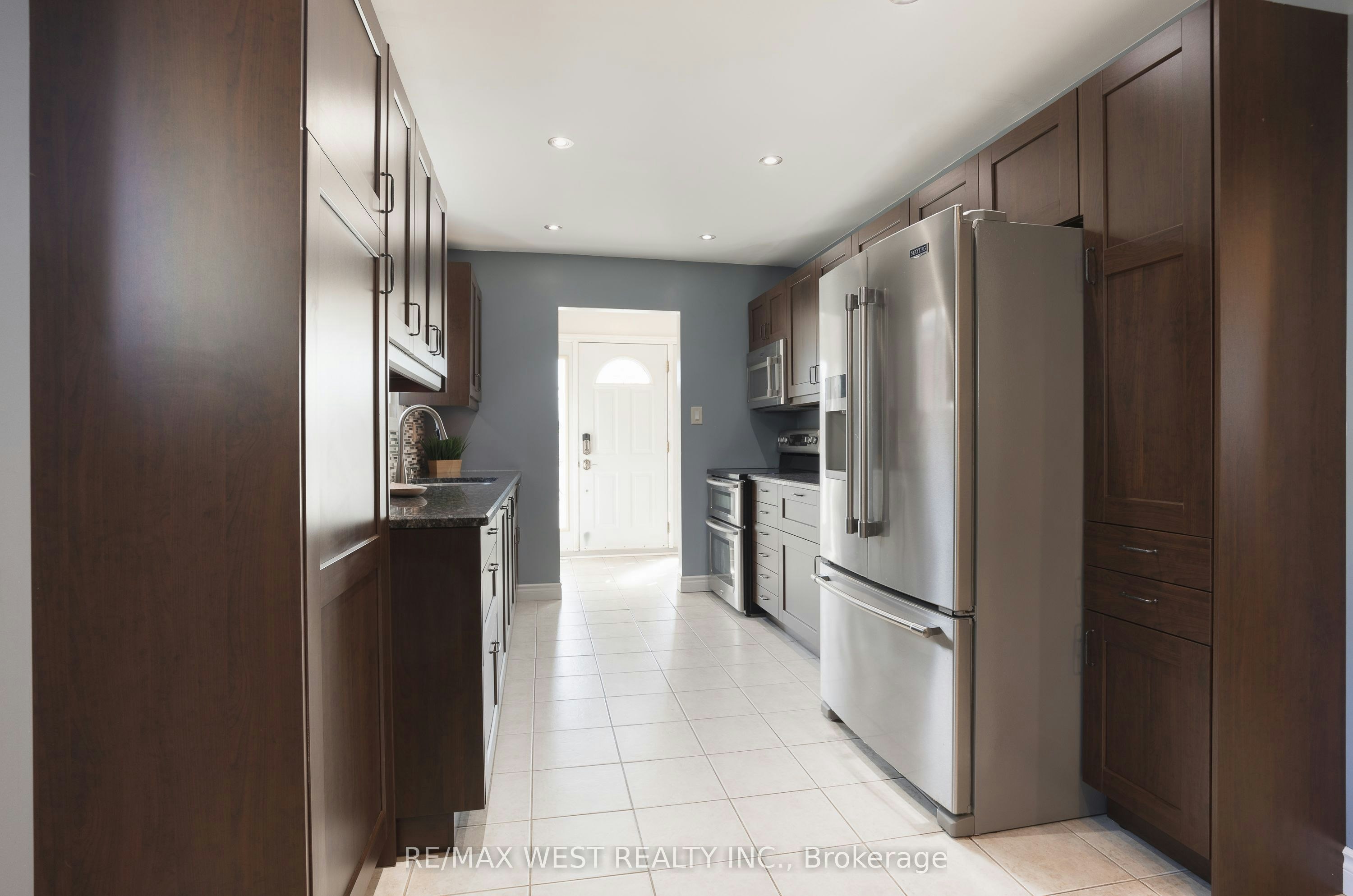 14 Souch Court, Clarington, ON, L1C 4G3