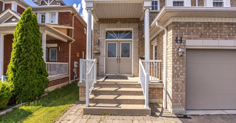 44 Selby Drive, Ajax, ON, L1T 0H5 - 3