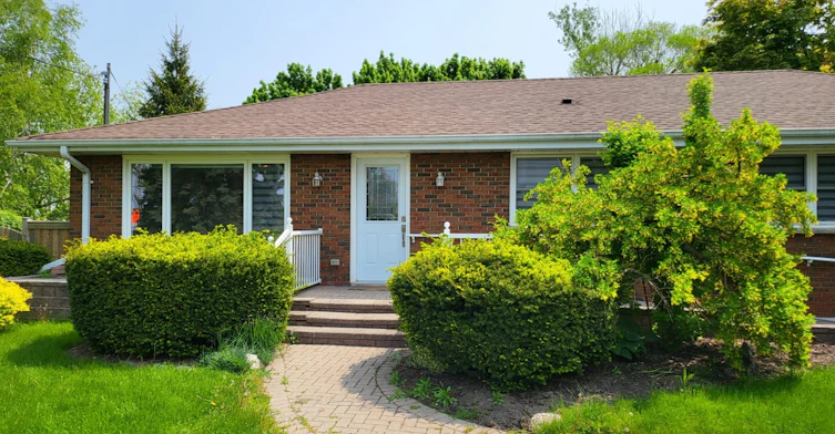 1605 Bowmanville Avenue, Clarington, ON, L1C 6N4 - 2