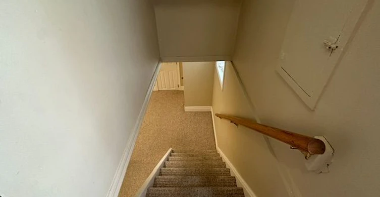 Lower-445 Donlands Avenue, Toronto, ON, M4J 3S4 - 4