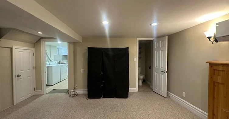 Lower-445 Donlands Avenue, Toronto, ON, M4J 3S4 - 7