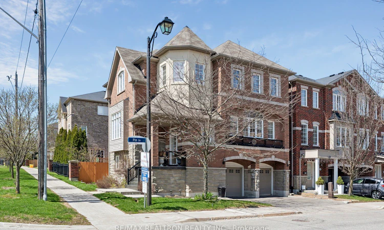 12 Dale Avenue