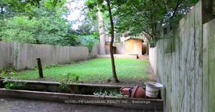 Upper-213 Kenilworth Avenue, Toronto, ON, M4L 3S7 - 20