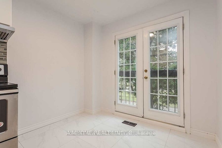 3-30 Chichester Place, Toronto, ON, M1T 3S5 - 8